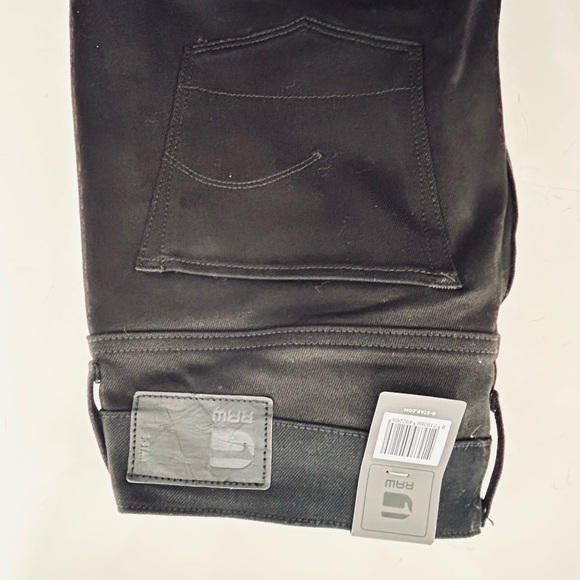 Classic Black Women's Jeans - Picture 6 of 7